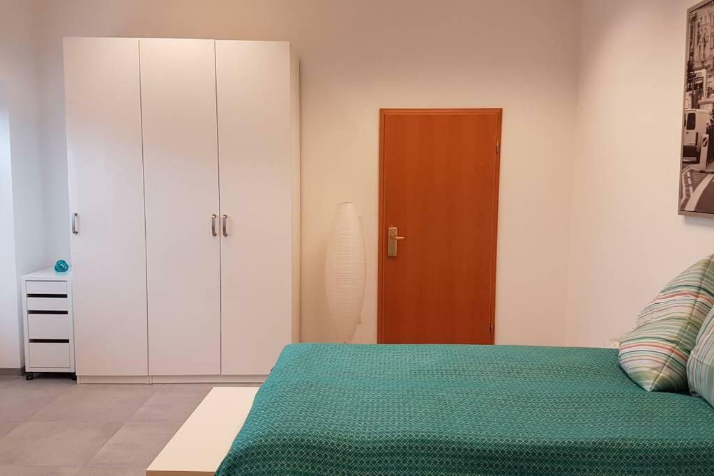 Zimmervermietung Muelheim Mülheim an der Ruhr Exterior foto